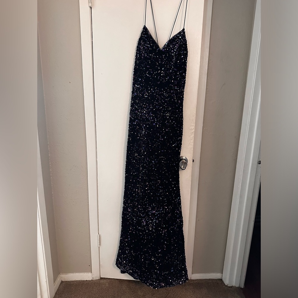 Dress - Picture 2 of 4